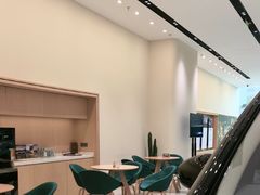 -理想汽车(世纪汇店)