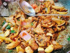 -富正毅三下锅·湘西韵味(天门山索道店)