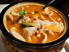 招牌酸汤鱼-老浒记烤鸭-北京菜(琉璃厂店)