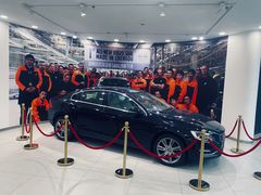 -杭州中沃沃尔沃4S店(滨江区店)