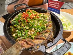 -聚鑫朋酸菜肥肠(文艺路口店)