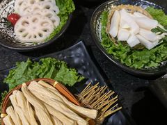 -湊湊火锅·茶憩(新中关购物中心店)