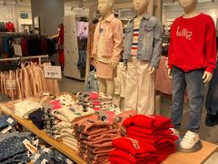 -H&M(华润万象城店)