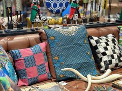 -奥利弗·雷金纳德·坦博国际机场