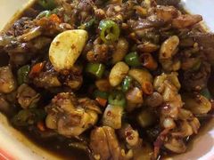 嫩豆腐牛蛙-老三样·美食研究中心(世贸路店)