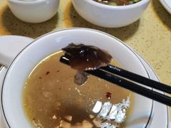 -东巴谷野生菌火锅餐厅