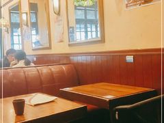 -玛格萝妮比萨屋(四平店)