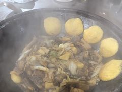-粘豆包柴火铁锅炖