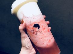 芝士莓莓-喜茶(上海兴业太古汇店)