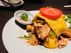 -大头虾越式风味餐厅(光明广场店)