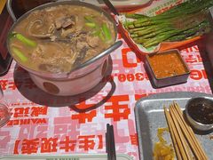 -威记烧嘢·南宁烧烤·超级生牛(绿地店)