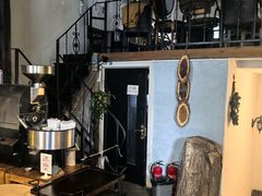 -房角石咖啡与书(吉大南校店)