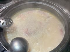 -大匠工房古船木艺术餐厅·猪肚鸡专门店(长白仙岛店)