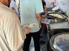 -依云煎包店