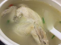 弯弯鸡汤-19号私房菜(云南路店)