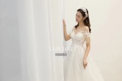 -Lady  Jane高端婚纱礼服馆