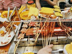 -哈尔滨小酒馆·鲜肉现穿自助烧烤(康新花园店)