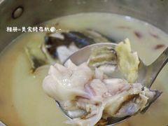 川芎白芷浸鱼头-文记壹心鸡(宝华路店)