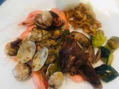 -蜈支洲岛珊瑚酒店临海阁中餐厅