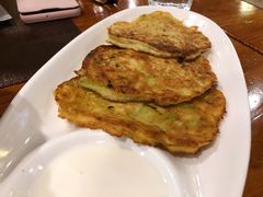 西葫芦饼配酸奶-TUK土耳其餐厅·下午茶(卢湾店)