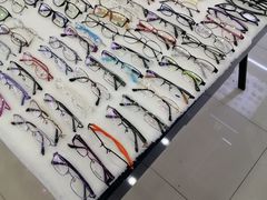 -三叶眼镜城·好视力眼镜店