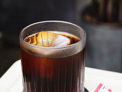 -彳亍咖啡·这里(水湾路店)