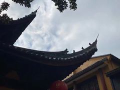 -龙华寺