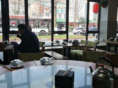 靠窗位-土桥手掌鸡·26年灌县老味道(都江堰店)