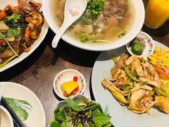 -大头虾越式风味餐厅(光明广场店)