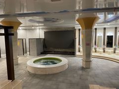 -碧中海汤泉汗蒸酒店