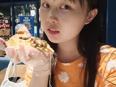 -达美乐比萨(红山店)