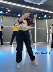 -STAR舞蹈工作室