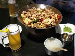 泥炉碳锅牛蛙-西街夜油条·麻团包乌饭