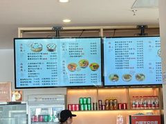 -佬钱湾仔(衣裳街店)