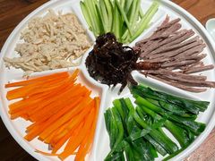 鸡丝凉米线-云海肴·汽锅鸡·云南菜(美罗城店)