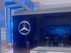 -奔驰上海利星(七宝店)