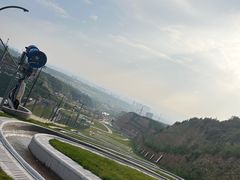 -采薇庄园四季滑雪场