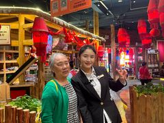 -老滇山寨•云南特色菜•地方菜•民族风情歌舞表演(金碧店)