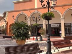 -佛罗伦萨小镇广佛名品奥特莱斯(疏港路店)