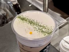 -星巴克(杭州湖滨银泰E区店)