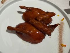 玻璃皮润烧乳鸽皇-北京厨房(SKP店)