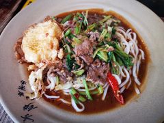 爆炒牛肉面-方铲铲·成都板凳面(滨江银泰店)