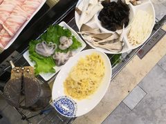 -楼外楼大刀肉传统火锅居(幸福街店)