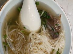-美奈小馆·越南料理(中航城君尚购物中心店)