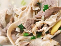 羊肉羊杂-野狗羊肉汤