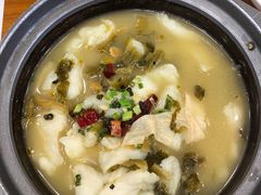 -周鱼小馆石锅酸菜鱼(活力汇店)