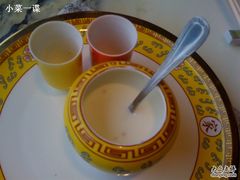赠送的酸奶-那家小馆•北京菜•烤鸭(香山店)
