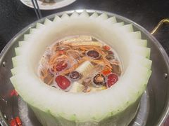 -得意咚瓜·顺德鱼生·冬瓜火锅(深圳首店)