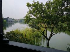 -上海怡沁园度假酒店