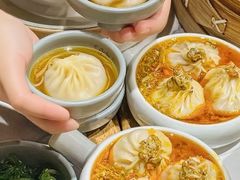 -馋三尺蟹粉小笼(人民广场店)